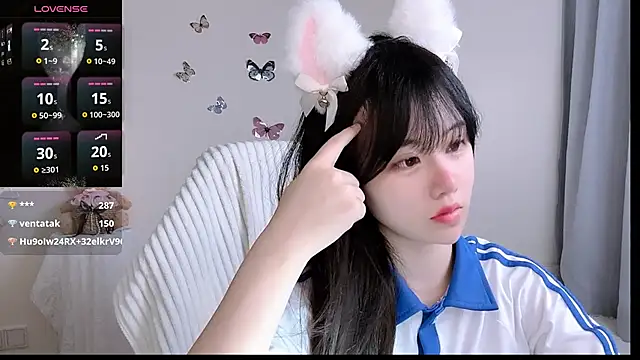 צ'אט XXX בשידור חי של aibaba_888