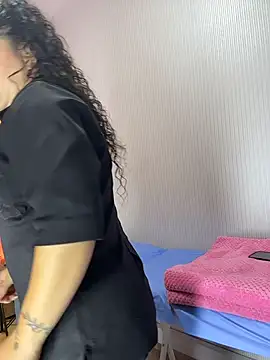 Nails_Lucia Live XXX Chat
