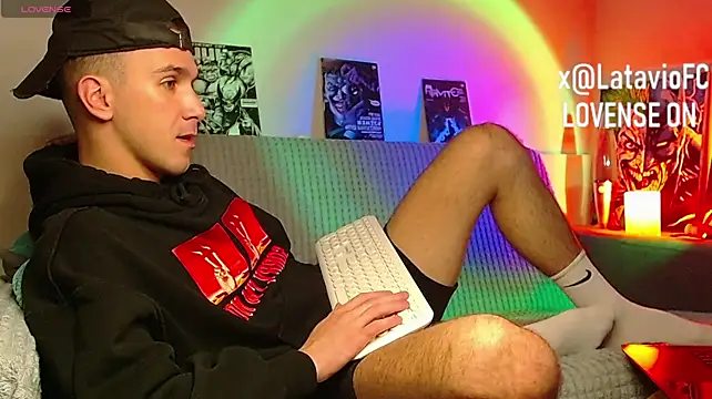 Chatroom XXX en direct de Midnighter_