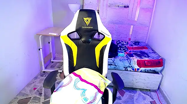 Liom_Gym Webcam show