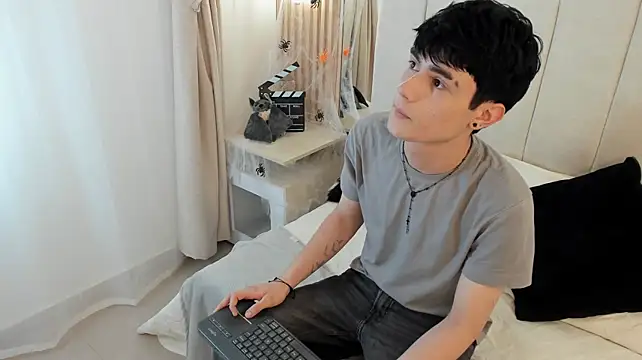 Alan__brook – Naživo XXX chat