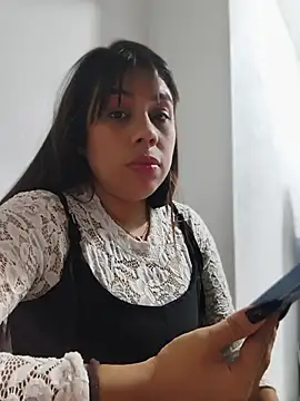 GabyMontenegro Adlı Modelin Canlı XXX Sohbeti