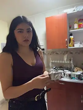 Claire_Wong Adlı Modelin Canlı XXX Sohbeti