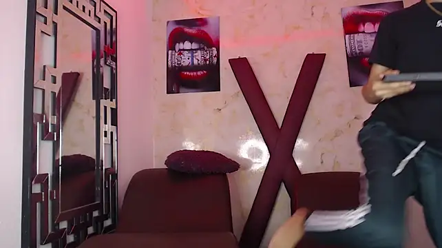 دردشة HORNY_PRETTY الجنسية المباشرة