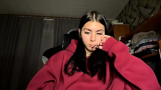צ'אט XXX בשידור חי של LilyMinimum