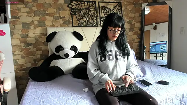 Eva-hall Live XXX-Chat