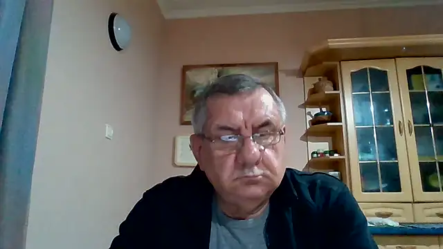 machomale3 Adlı Modelin Canlı XXX Sohbeti