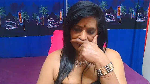 צ'אט XXX בשידור חי של INDIANFUSION