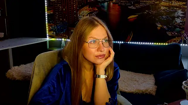 pusyavykusya élő XXX-chatje