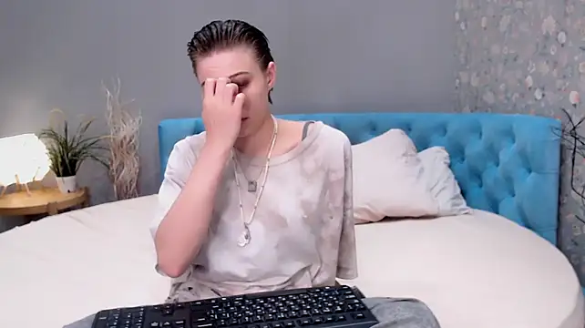 via_mayer_: онлайн-секс-чат