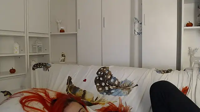 _karolynesyera_'s Live XXX Chat