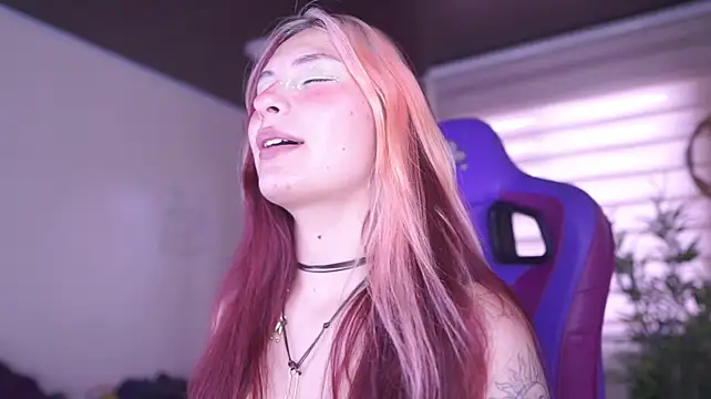 XXX chat uživo modela Rebecah_1