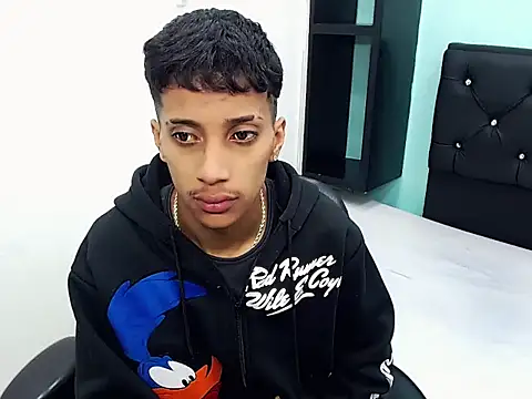 Онлайн чат XXX brayan__hot__