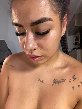 Fer444_ Live XXX-Chat