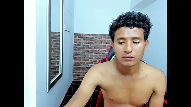WIZARD-ALESSANDROn Live XXX chat