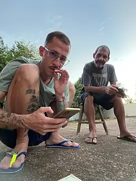 XXX chat uživo modela MeladoDiMel