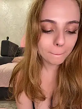 alinadesire's Live XXX Chat