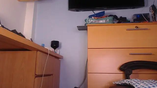 MikeMiller2 élő XXX-chatje