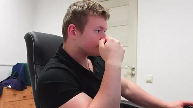 Chat +18 de Richard_Dullas ao vivo