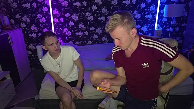 Czat XXX na żywo – Vuitton