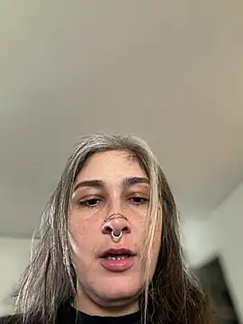 Chat XXX en directo de Alix_Valentine