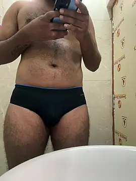 Kumar7680 Adlı Modelin Canlı XXX Sohbeti