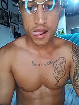 Fitneehot 라이브 XXX 채팅