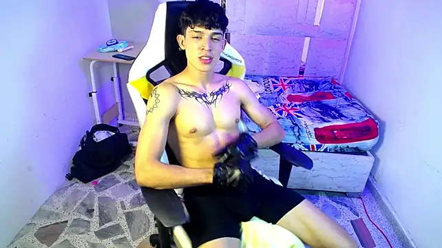 Liom_Gym's Live XXX Chat