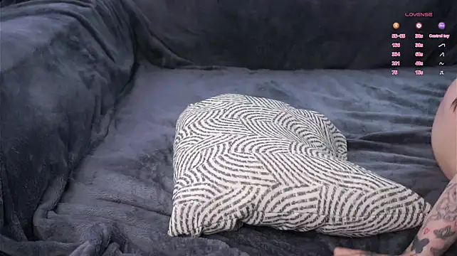 Chat +18 de EugeneHugron ao vivo