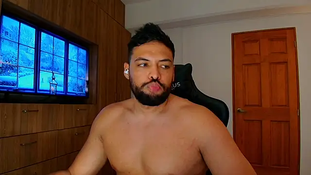 Czat XXX na żywo – jerome_vcv
