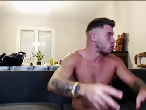 Elkafit28 Live XXX-chat
