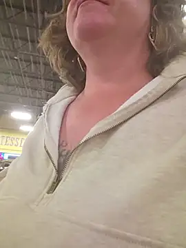 julimonroe XXX чат на живо