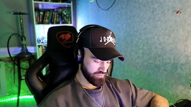 _Serious_Man Chat XXX live