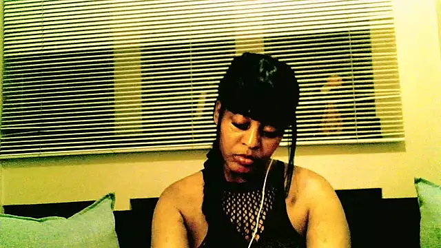 ORUOMAn Live XXX chat