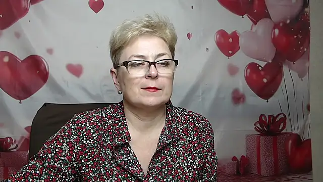 EmiliaGree's Live XXX Chat