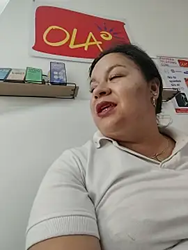 Chat XXX en directo de Charlott-1