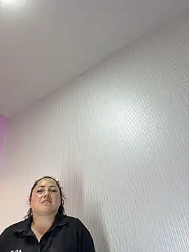 Nails_Lucia Live XXX-Chat