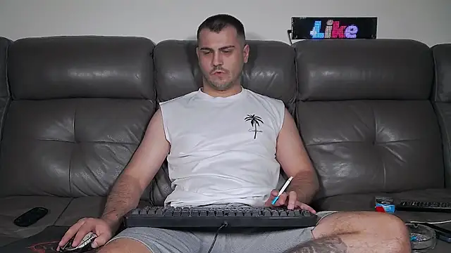 Czat XXX na żywo – CrazyDom1