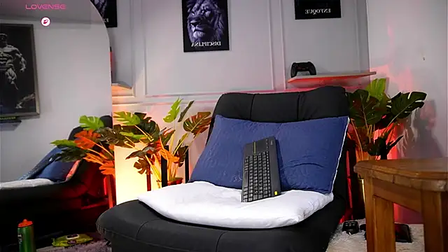 Marco_Vega Chat XXX live