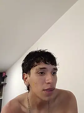 H3ll_B0Y_ – Naživo XXX chat