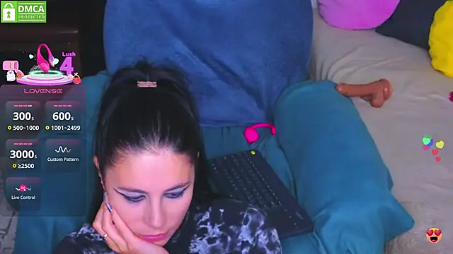 Kitty4_Reed – Naživo XXX chat