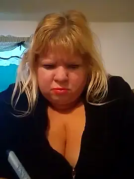 JemJensen30 élő XXX-chatje