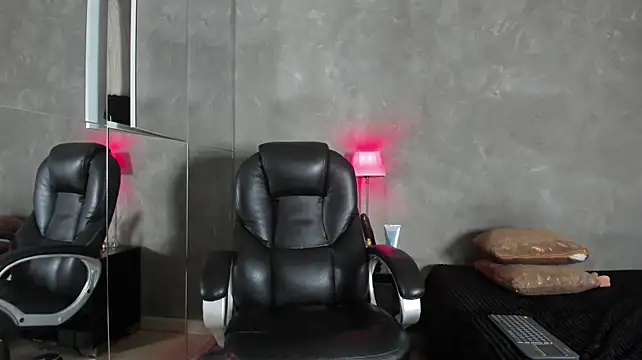 Chat XXX en directo de Elian_jones