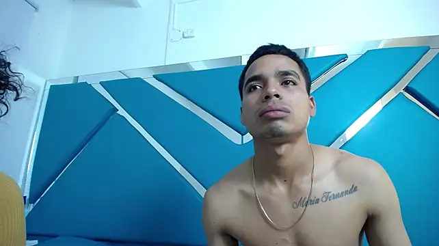 Amber_and_Tyler_ Chat XXX live