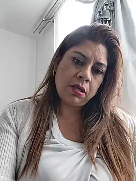 Chatroom XXX en direct de Laura-Hernandez