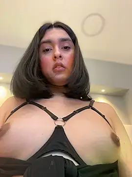 Chatroom XXX en direct de MiahWindsor