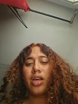_kimberlly Show in webcam