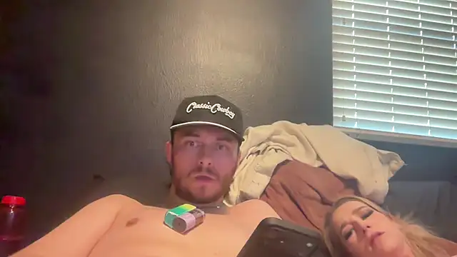 hungandcloudy Live XXX-Chat