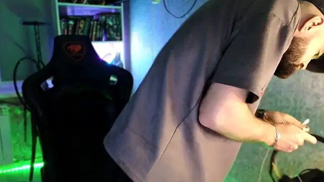 XXX chat uživo modela _Serious_Man