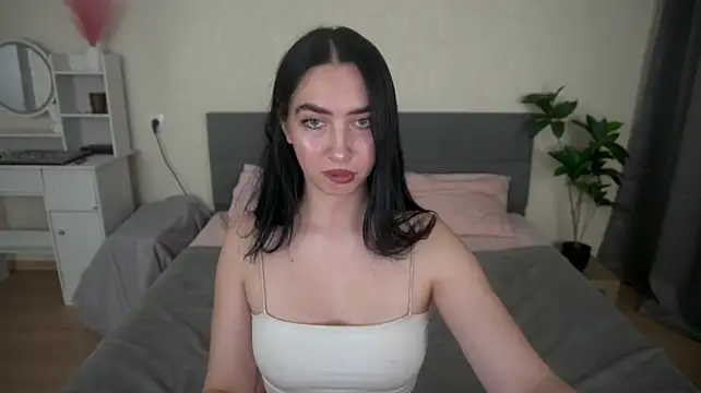 XXX chat uživo modela WildKittenX_